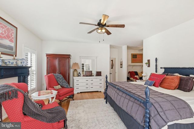 262 LONGWOOD DR, Stafford, VA 22556