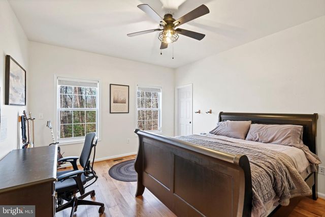 262 LONGWOOD DR, Stafford, VA 22556