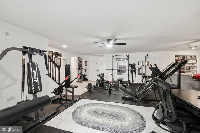 262 LONGWOOD DR, Stafford, VA 22556