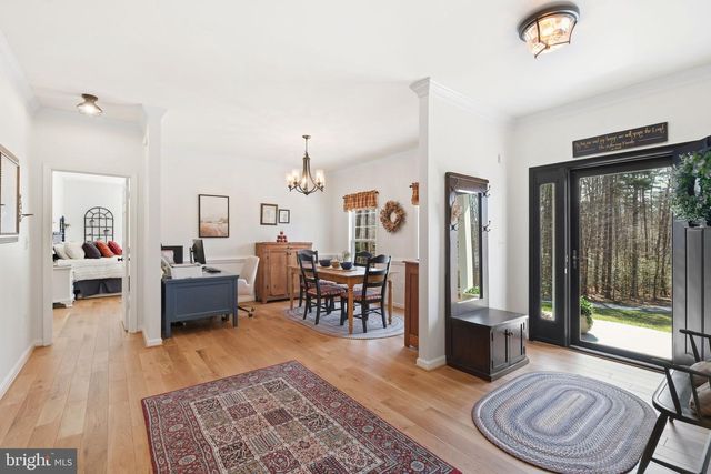 262 LONGWOOD DR, Stafford, VA 22556