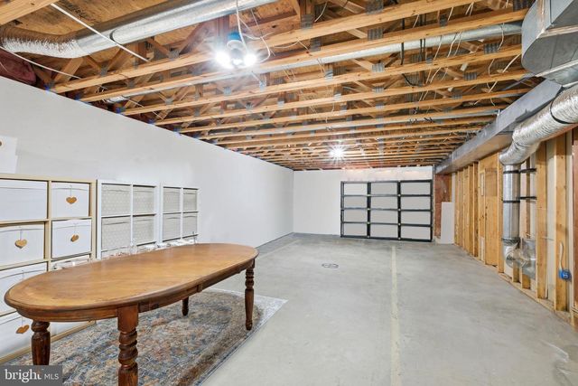 262 LONGWOOD DR, Stafford, VA 22556