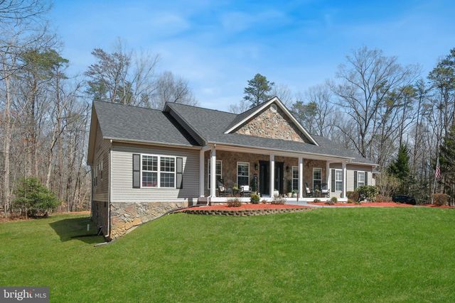 262 LONGWOOD DR, Stafford, VA 22556