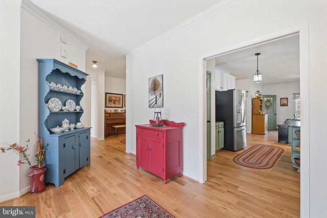 262 LONGWOOD DR, Stafford, VA 22556