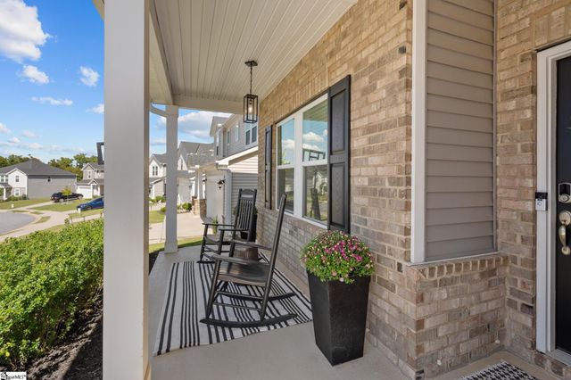14 Shorncliffe Road, Simpsonville, SC 29680