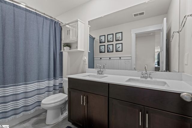 14 Shorncliffe Road, Simpsonville, SC 29680