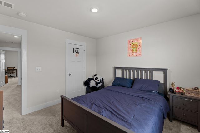 14 Shorncliffe Road, Simpsonville, SC 29680