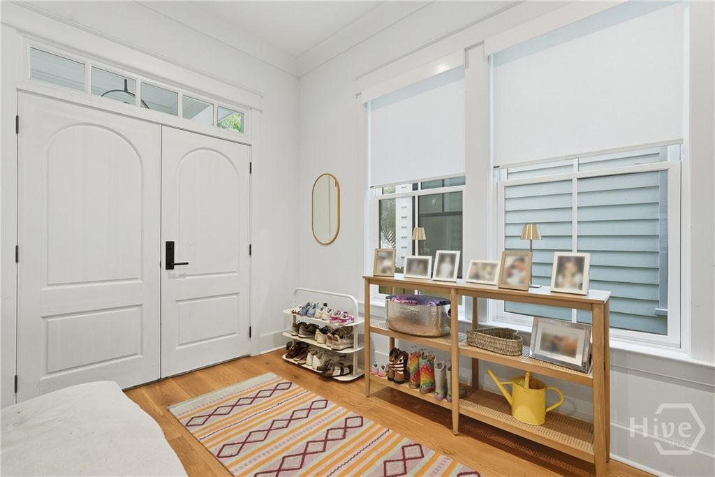 Image 12 of property listing at 110 E 38th Street, Savannah, GA 31401