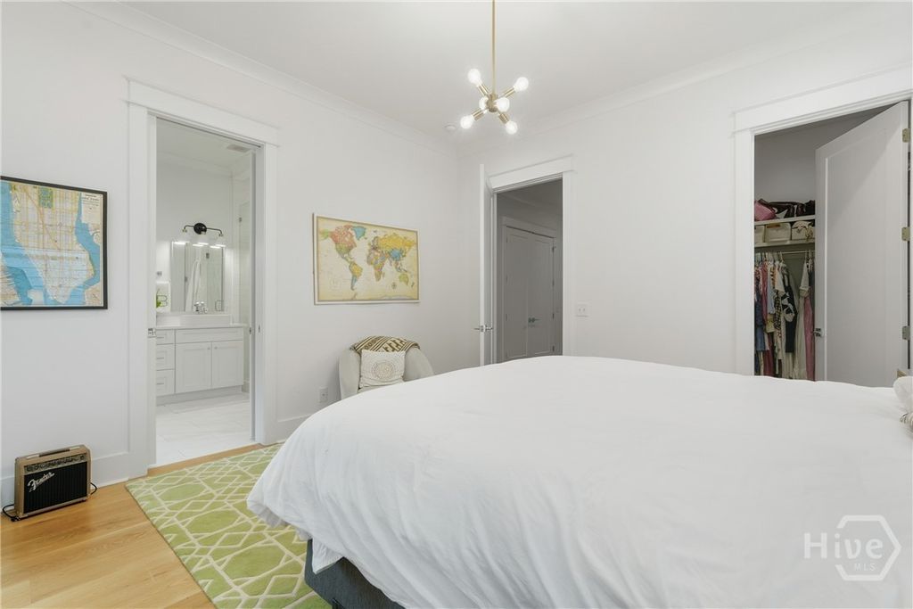 Image 35 of property listing at 110 E 38th Street, Savannah, GA 31401