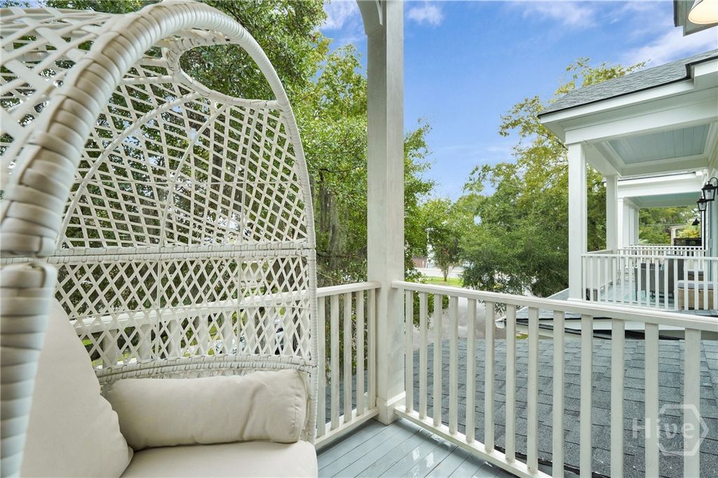 Image 41 of property listing at 110 E 38th Street, Savannah, GA 31401