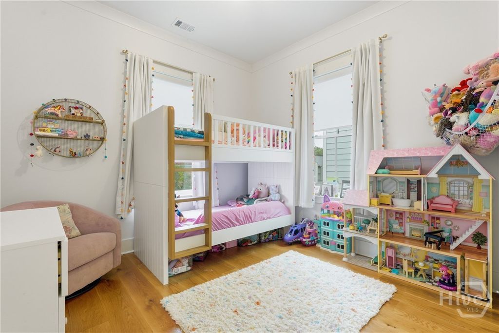 Image 48 of property listing at 110 E 38th Street, Savannah, GA 31401