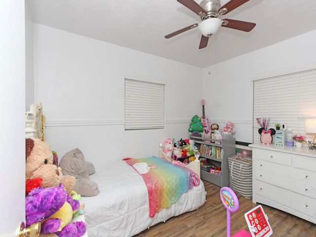 2541 S PALMETTO AVENUE, Sanford, FL 32773