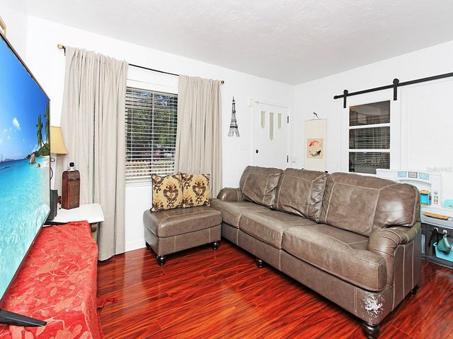2541 S PALMETTO AVENUE, Sanford, FL 32773