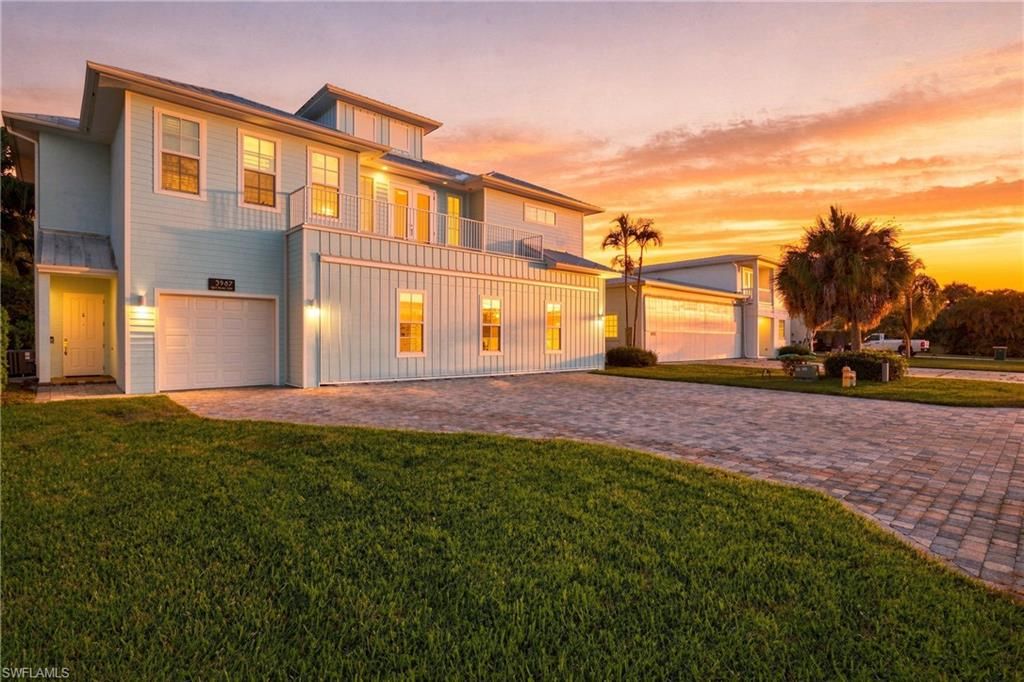 3967 Skyway DR, NAPLES, FL 34112 — exterior