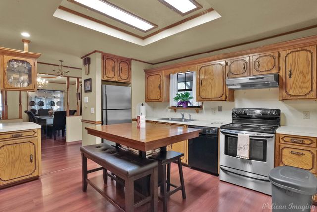 8185 Fleetwood Drive, Greenwood, LA 71033