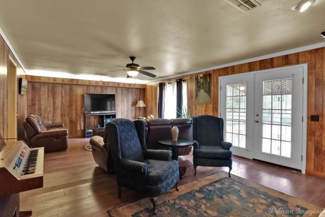 8185 Fleetwood Drive, Greenwood, LA 71033