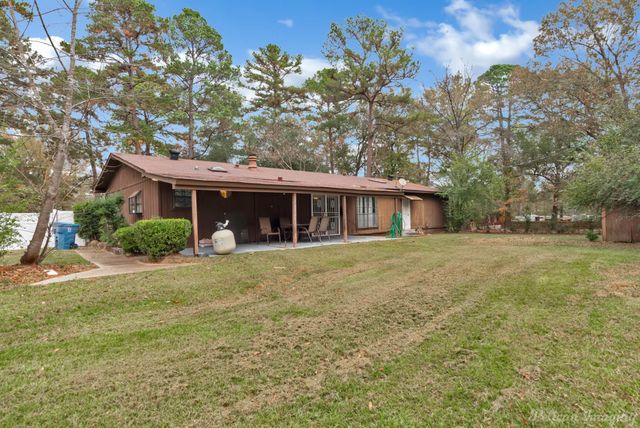 8185 Fleetwood Drive, Greenwood, LA 71033
