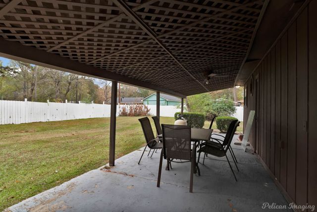 8185 Fleetwood Drive, Greenwood, LA 71033