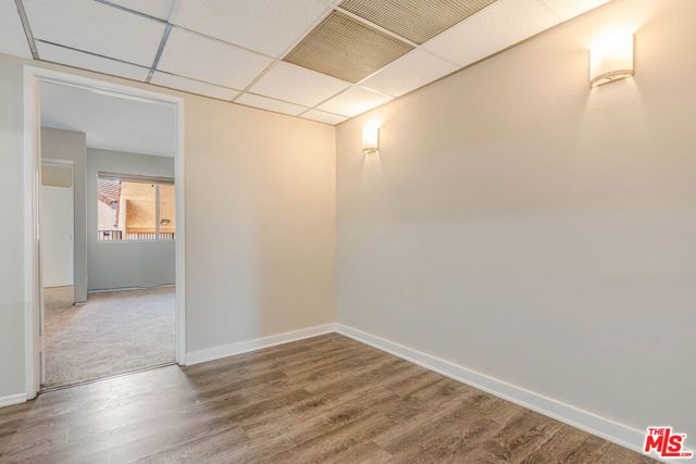 23401 Park Sorrento 30, Calabasas, CA 91302