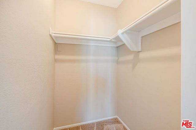 23401 Park Sorrento 30, Calabasas, CA 91302