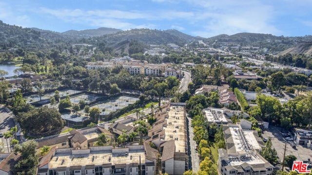 23401 Park Sorrento 30, Calabasas, CA 91302