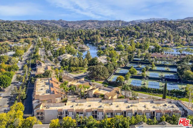 23401 Park Sorrento 30, Calabasas, CA 91302