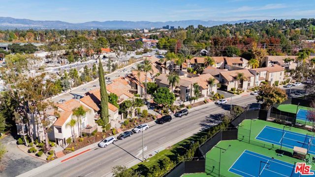 23401 Park Sorrento 30, Calabasas, CA 91302
