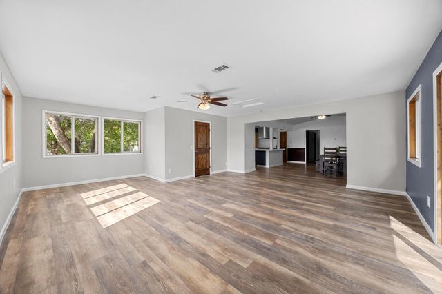 10608 Ponder LN, Austin, TX 78719