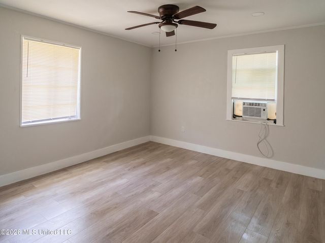 3057 Woodside Drive, Jackson, MS 39212