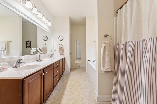 200 Byron Abbey, Piedmont, SC 29673