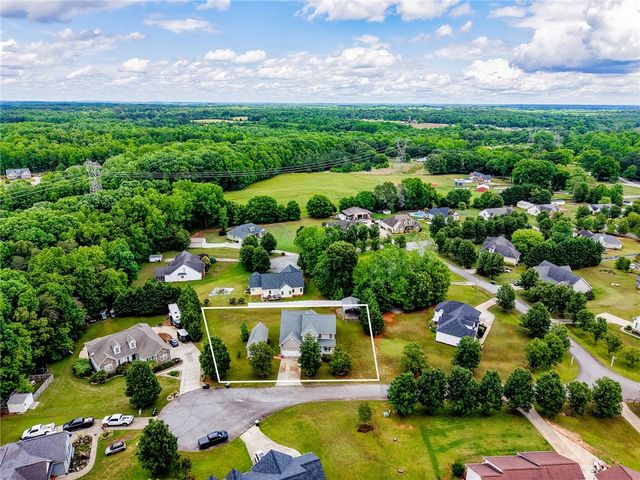 200 Byron Abbey, Piedmont, SC 29673