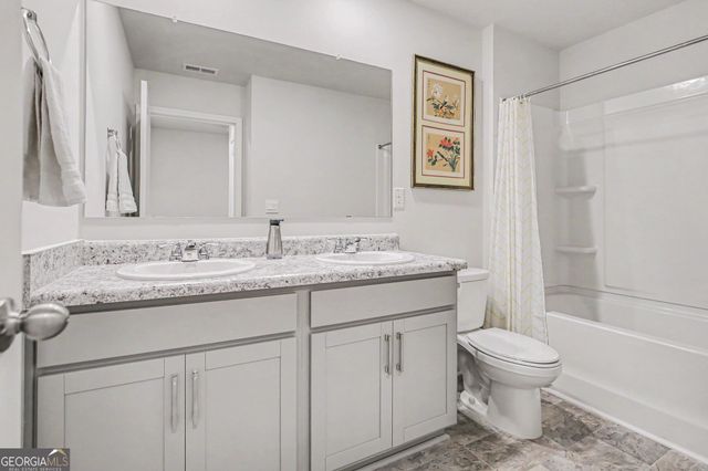 8236 Castleton Drive, Fairburn, GA 30213