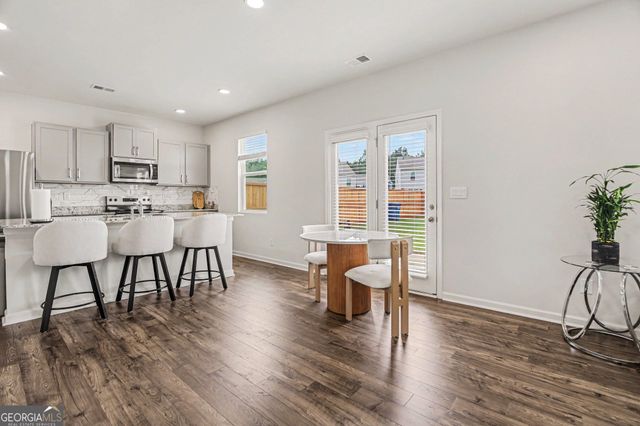 8236 Castleton Drive, Fairburn, GA 30213