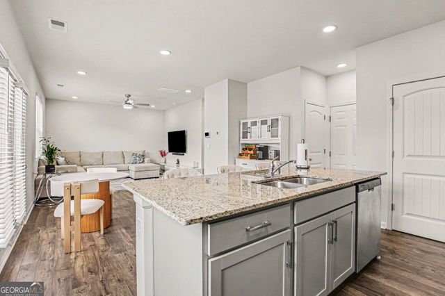 8236 Castleton Drive, Fairburn, GA 30213