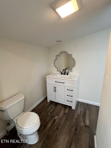 389 N 4Th Ave, Cookeville, TN 38506