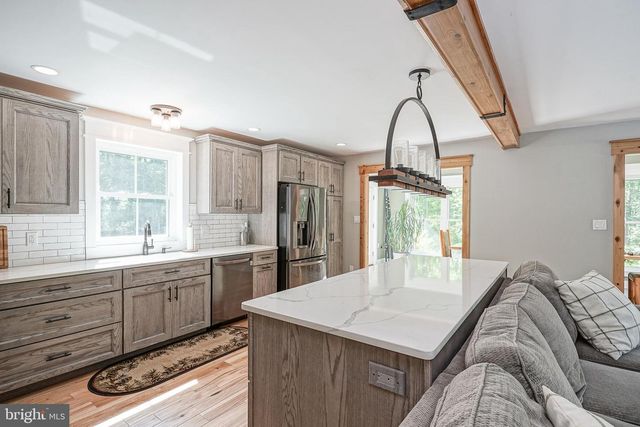 667 BUCK RD, Pittsgrove, NJ 08318