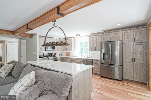 667 BUCK RD, Pittsgrove, NJ 08318
