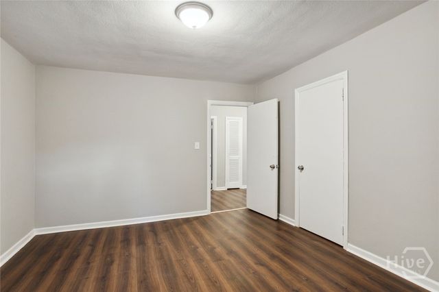 1104 W Victory Drive, Savannah, GA 31405