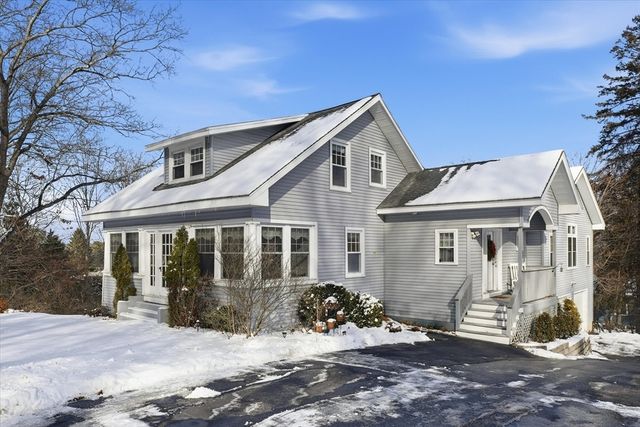 36 King St, Groveland, MA 01834