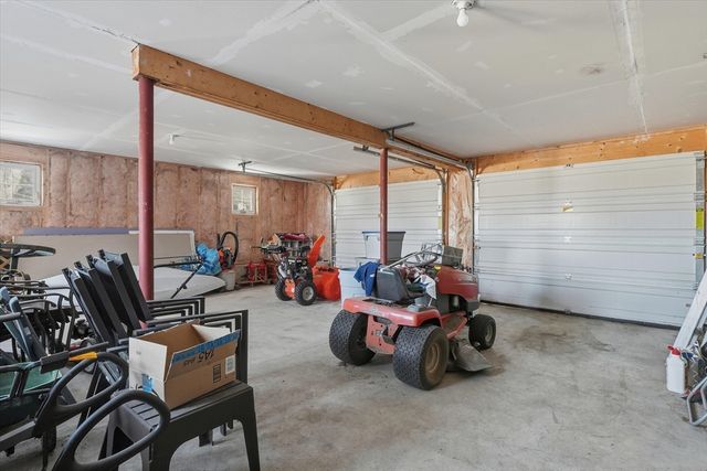 36 King St, Groveland, MA 01834