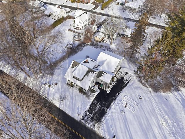 36 King St, Groveland, MA 01834