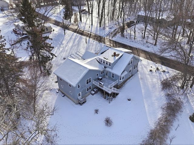 36 King St, Groveland, MA 01834