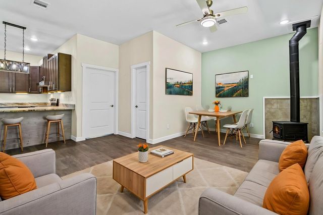 646 County Road 2100 N, Crockett, TX 75835