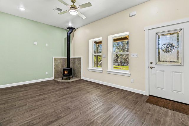 646 County Road 2100 N, Crockett, TX 75835