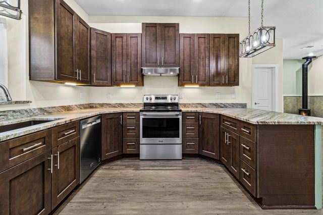 646 County Road 2100 N, Crockett, TX 75835