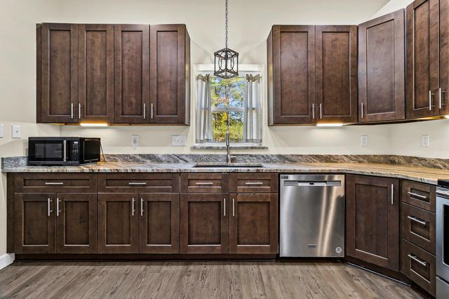 646 County Road 2100 N, Crockett, TX 75835