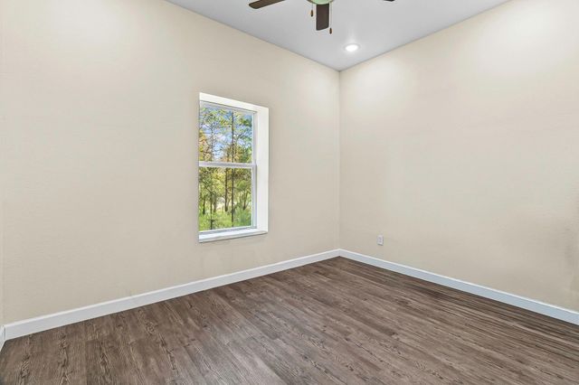 646 County Road 2100 N, Crockett, TX 75835