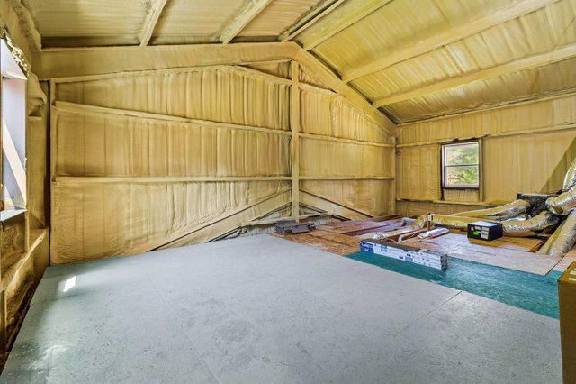 646 County Road 2100 N, Crockett, TX 75835