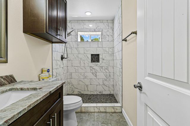 646 County Road 2100 N, Crockett, TX 75835