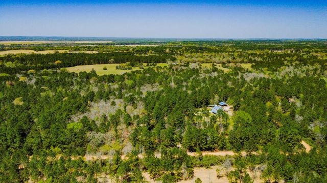 646 County Road 2100 N, Crockett, TX 75835