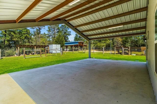 646 County Road 2100 N, Crockett, TX 75835